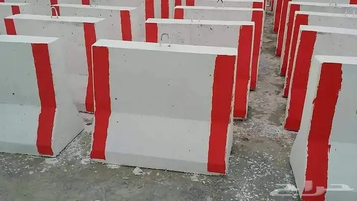 صبيات وحواجز خرساني 0
