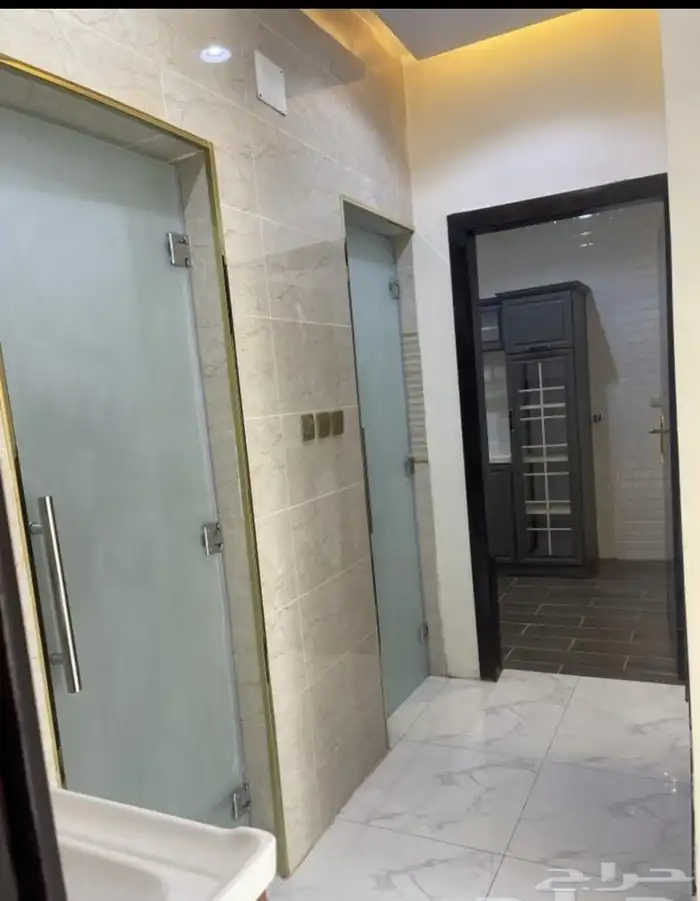 وحدات vip للإيجار اليومي والشهري خميس مشيط خلف قصر الاوني 20