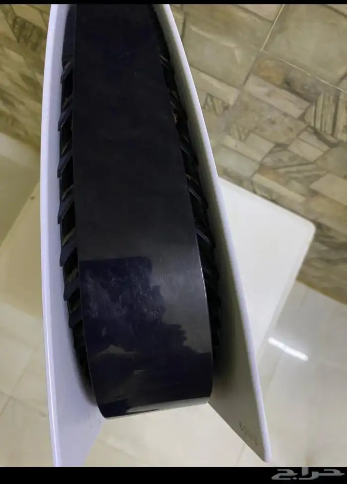 --- للبيع سوني فايف PS5 نظيف جد ا كيبورد وماوس RGB جا 3