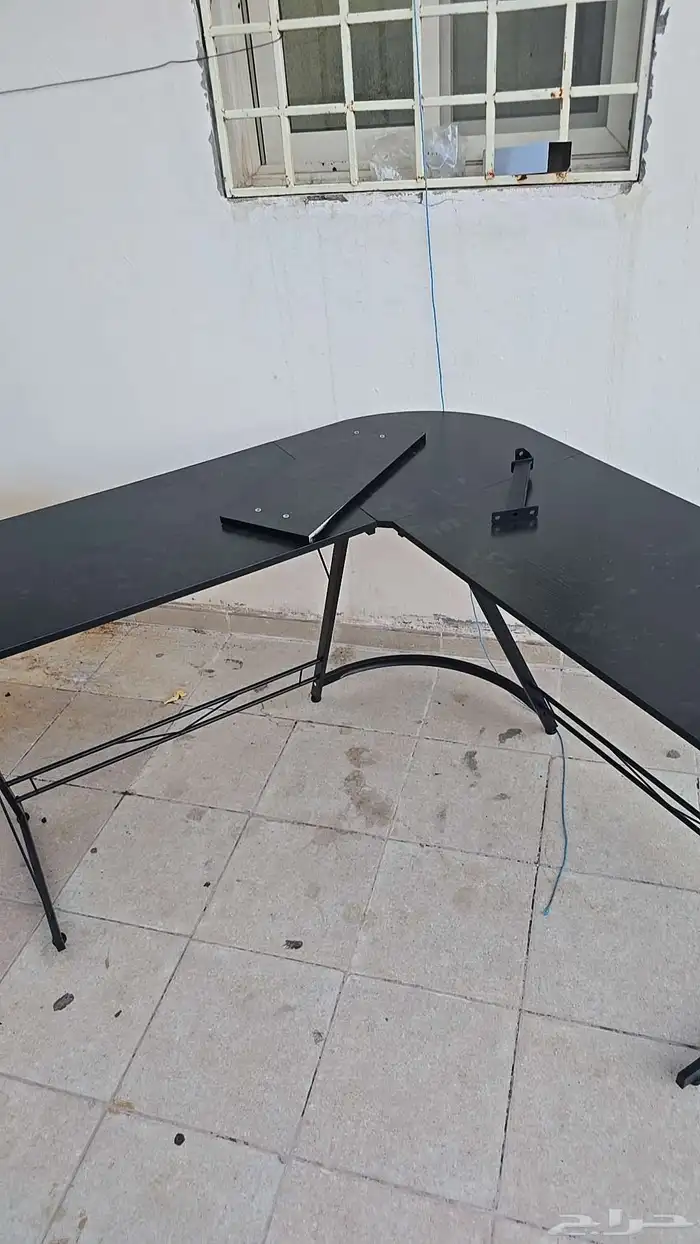 طاولة حرف L 1