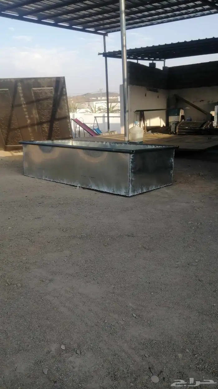 معالف للابل وللغنم وشبوك غرفه وحنفيات خزانات ماء 17