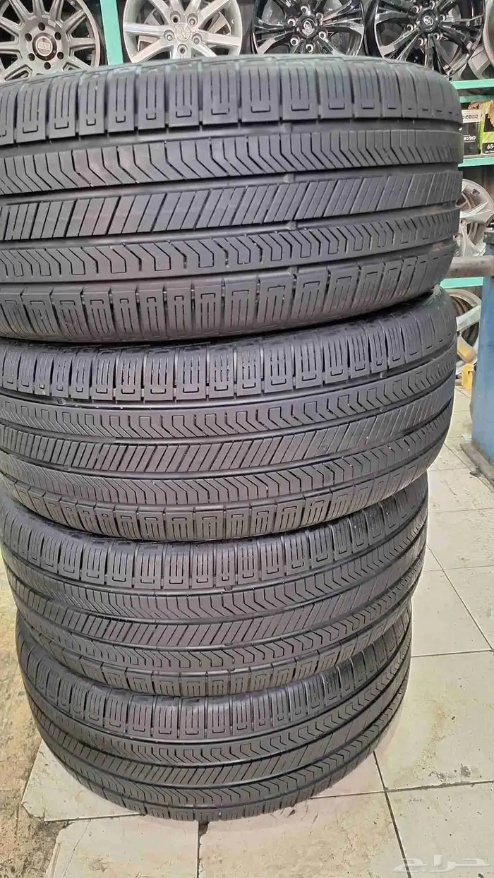 طقم كفرات شبه جديد كونتيننتال 265 50 20. التاريخ 24 2