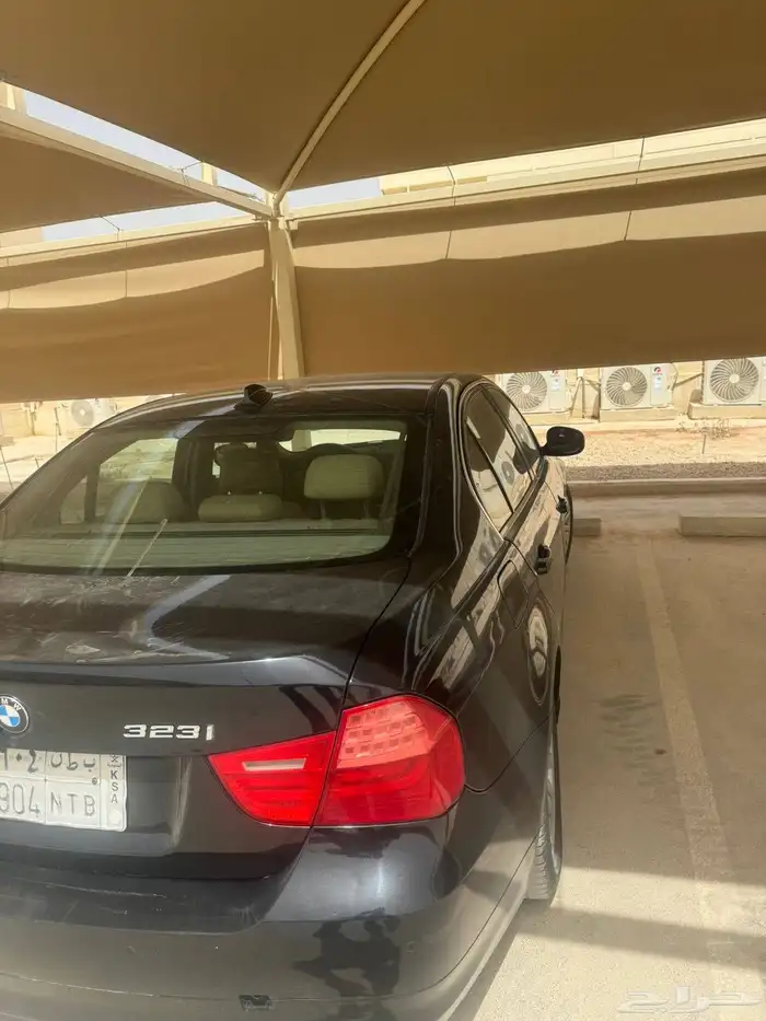 بي ام دبليو الفئة الثالثة 2011 6