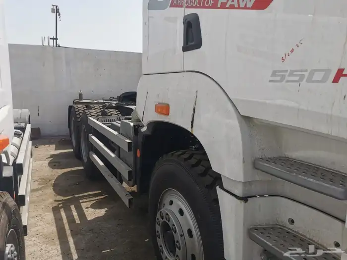 رأس فاو 6x4 موديل 2025 ماكينة 550 حصان قير عادى ZF المانى 1
