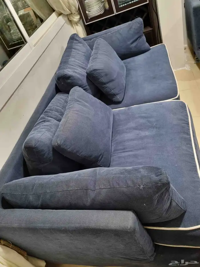 كنب ريش نعامة مريح وعريض عدد 2 بسعر 400 ريال في جدة النزهة 0