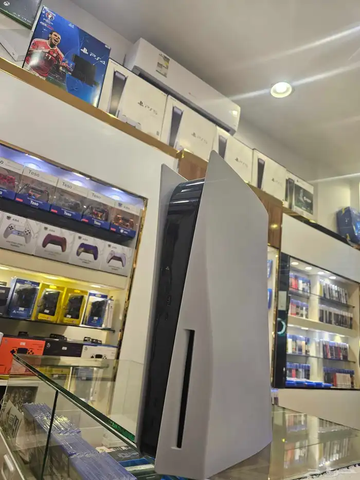 بلايستيشن 5 مستعمل عليه باند دايم 0