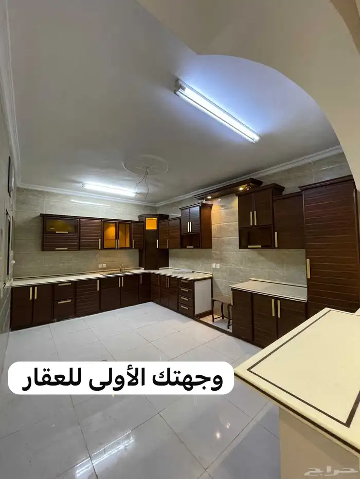 شقة للبيع المدينة المنورة مدخل خاص حوش كبير 3