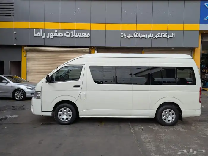 باص للايجار مع السائق 0