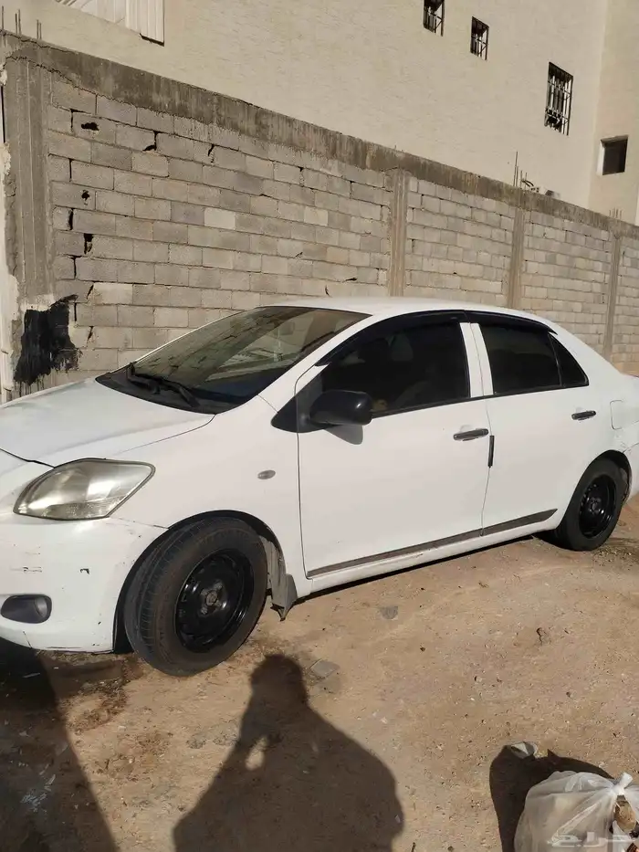 سياره يارس تويوتا مديل 2013 قير تمتيك 2