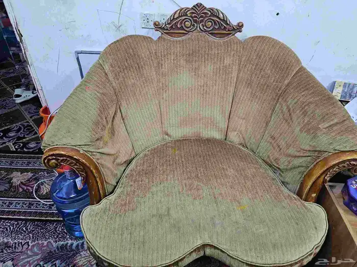 طقم كنب  كرسيين و كنبة صغيرة 1
