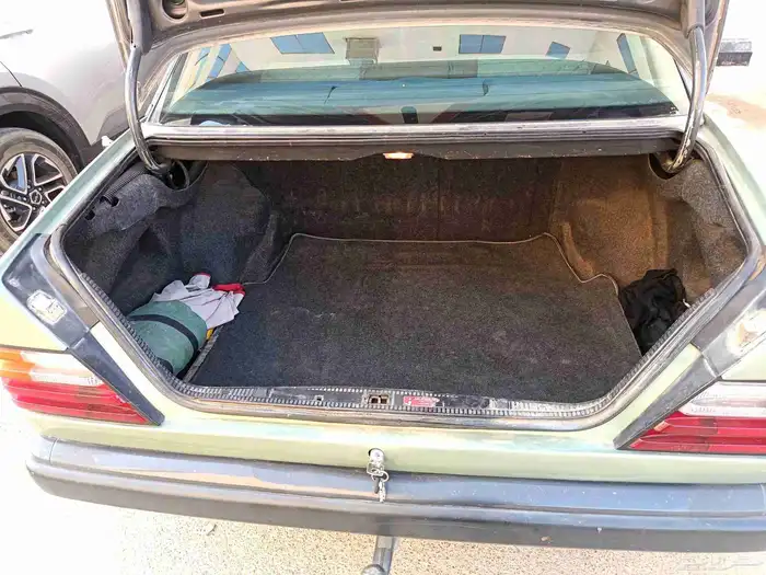 لهواة الحالات النادرة فرخ شبح بحالة ممتازة بنزين اوتوماتيك 4