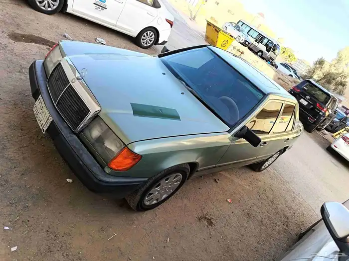 لهواة الحالات النادرة فرخ شبح بحالة ممتازة بنزين اوتوماتيك 2