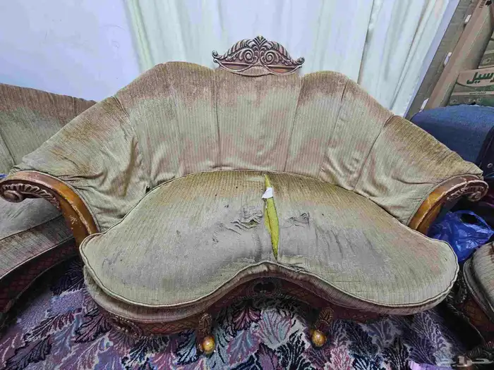 طقم كنب  كرسيين و كنبة صغيرة 0