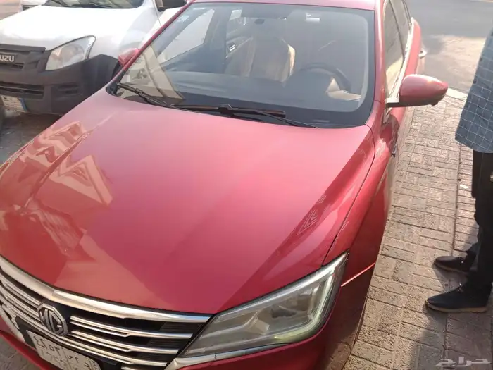ام جي فايف5 8