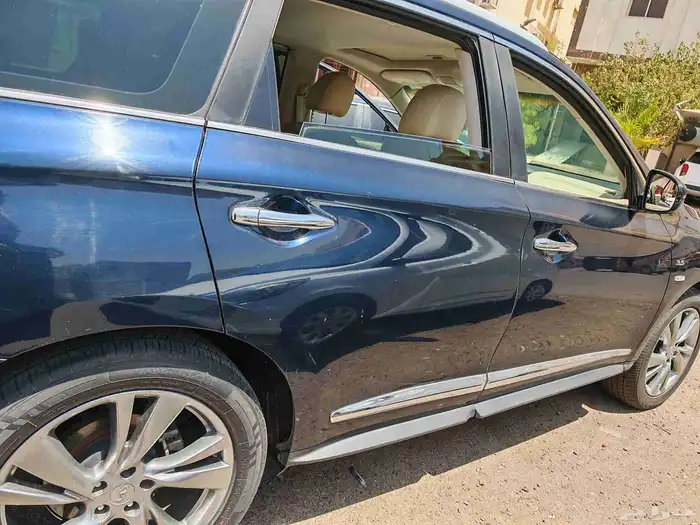 للبيع او البدل انفنيتي QX60 فول 26