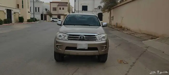 تويوتا فورتشنر 2011 2