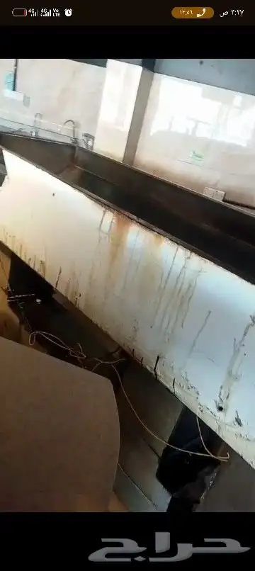 اغراض كافيه كراسي وطاولات ومدخنه كامله وبار رخام صناعي 5