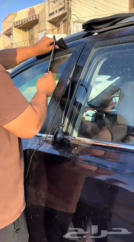 فتح أبواب السيارات المغلقة 0