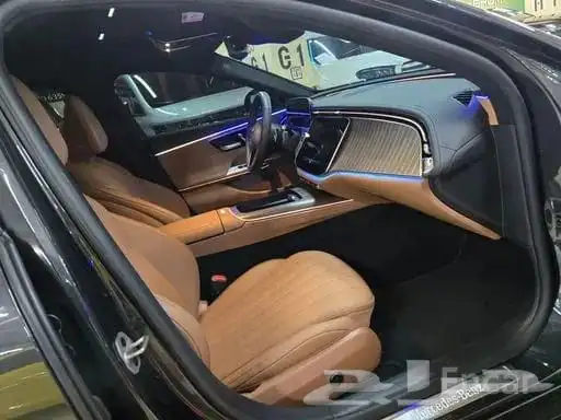 مملوكة لدي العصيمي قيد الشحن  مرسيدس E300 2024 3