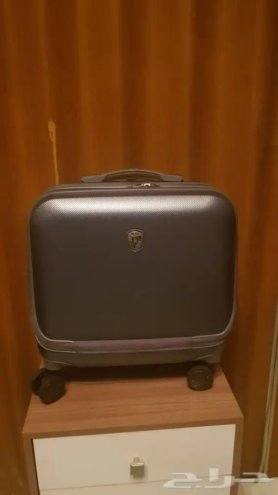شنط سفر و لابتوب رجالي جديد 1