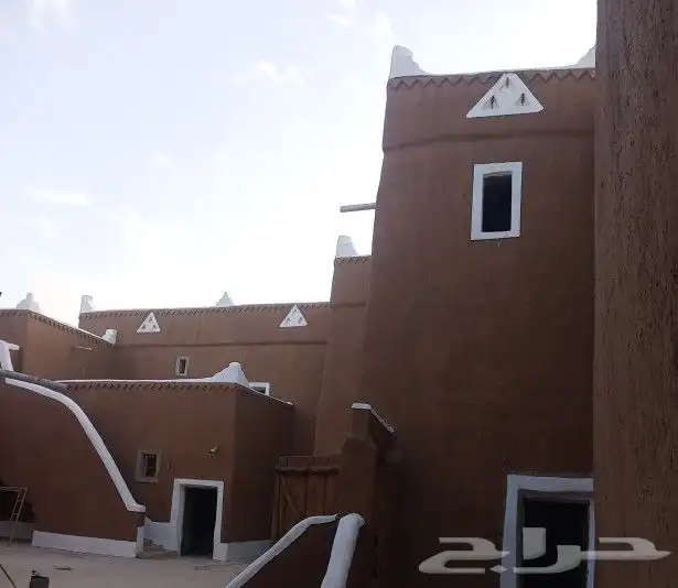 معلم التراث الطين 4