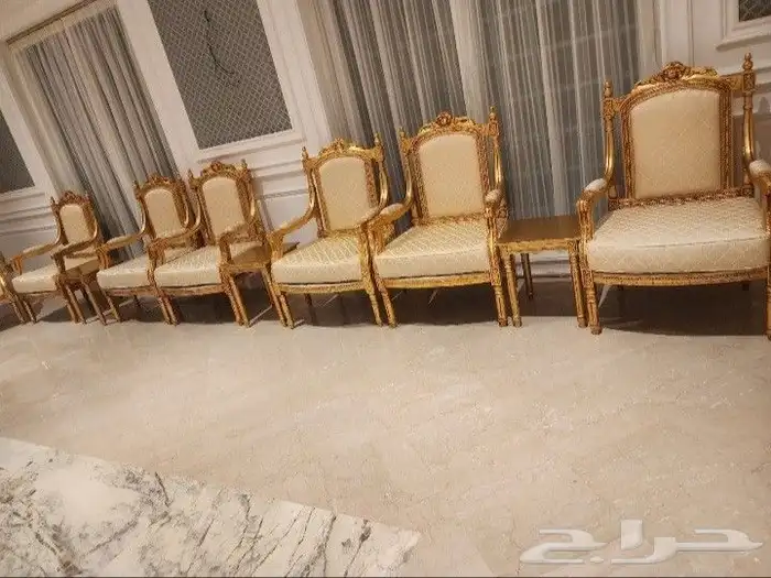 كراسي كنب ملكي طاولات طعام 0