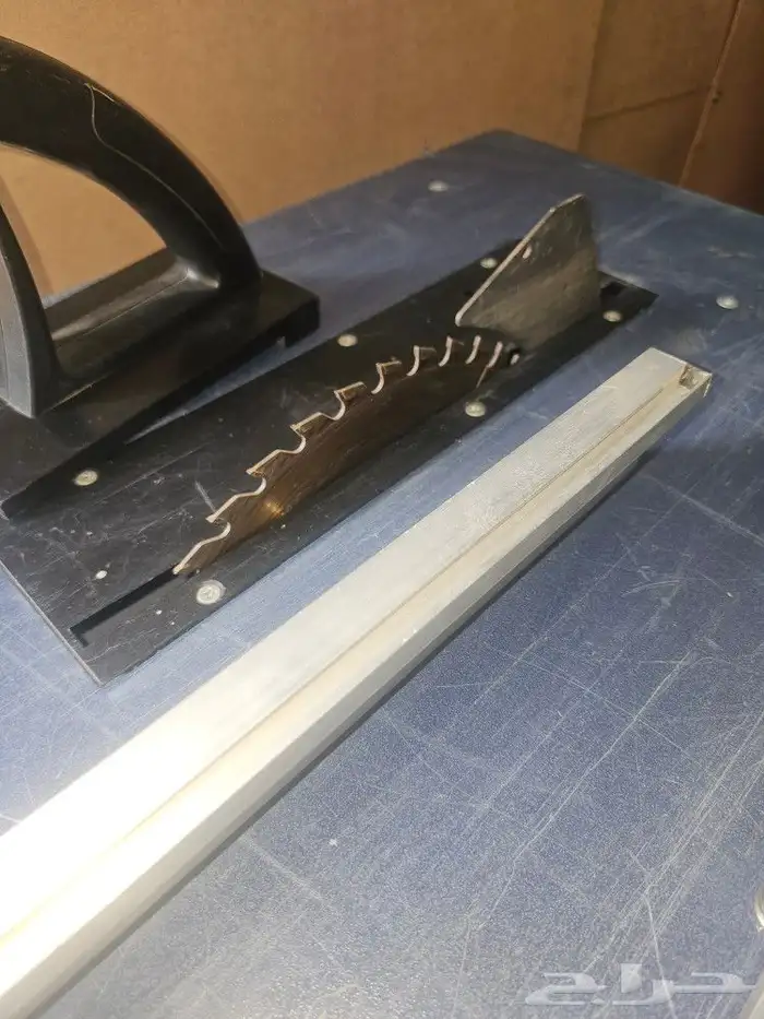 منشار خشب كهربائي طاوله table saw للبيع شبه جديد 1