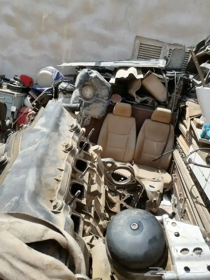 أغراض بي ام 320iموديل 2006 2