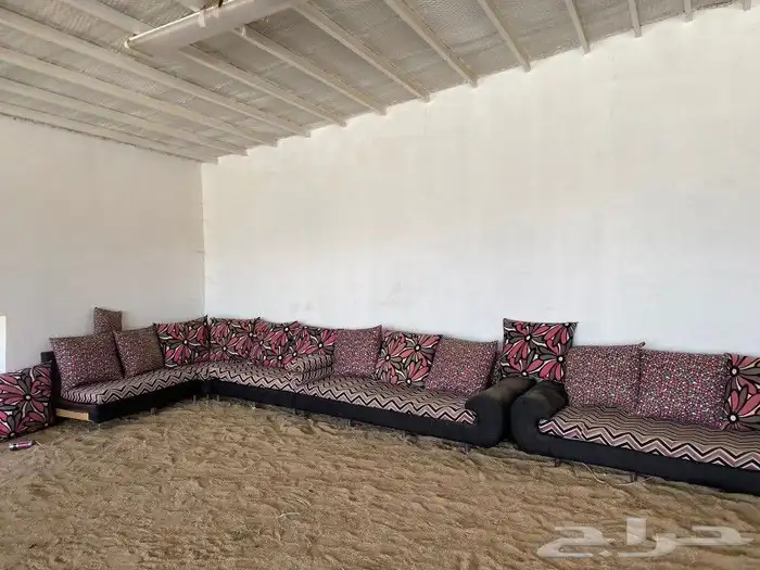 للبيع كنب مجلس حريم نظيف من الكسور والشقوق الموقع سراة عبيدة 0