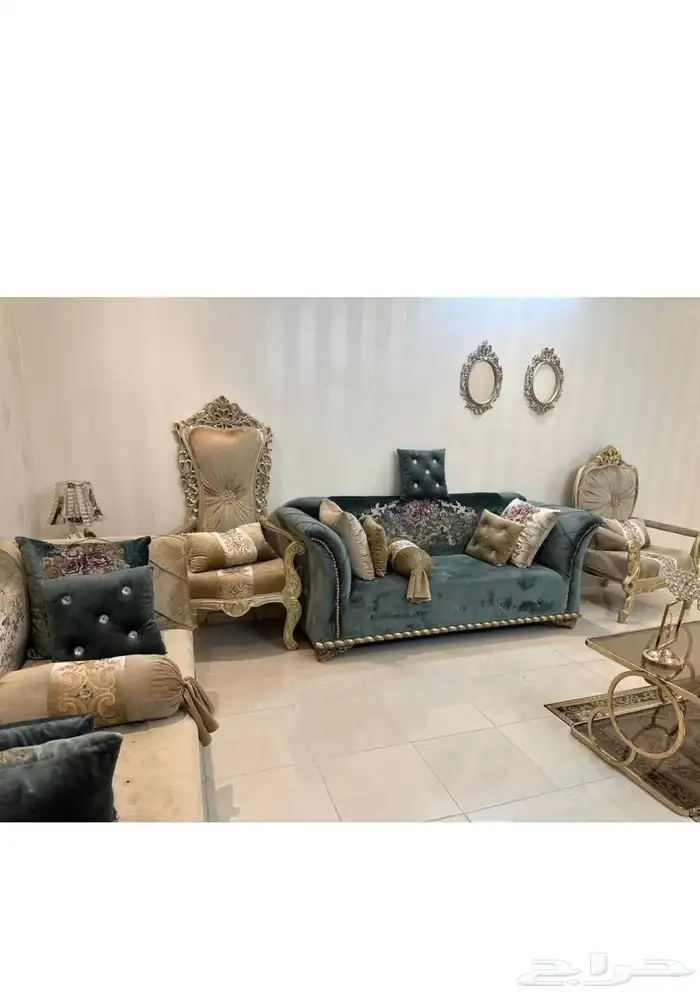 اثاث للبيع كنب وثلاجة وغرفة نوم 0