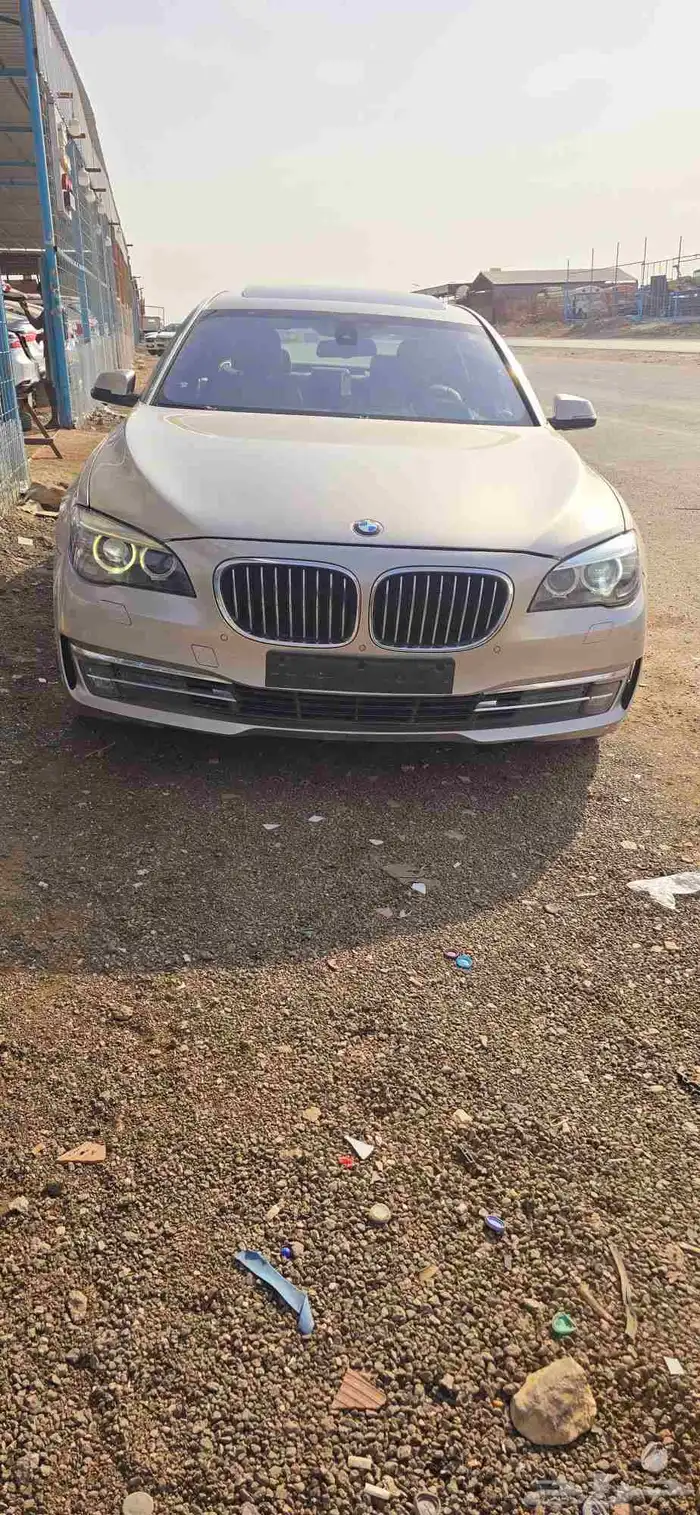 تشليح قطع غيار BMWمديل 2014 5