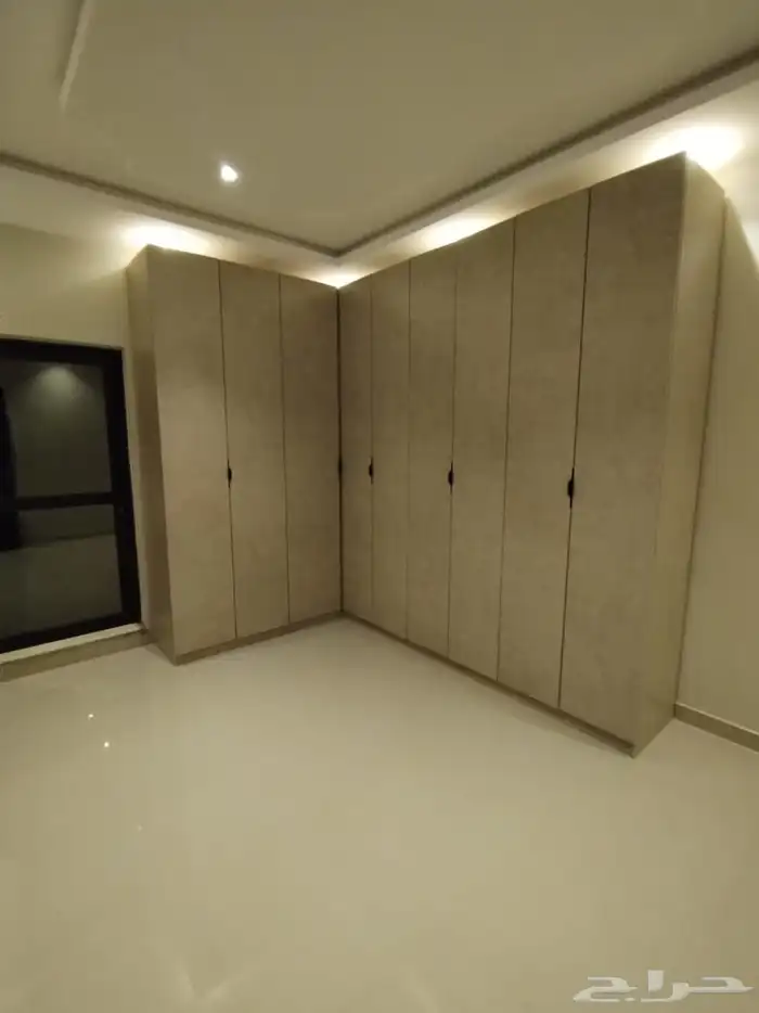 نجار موبيليا 4