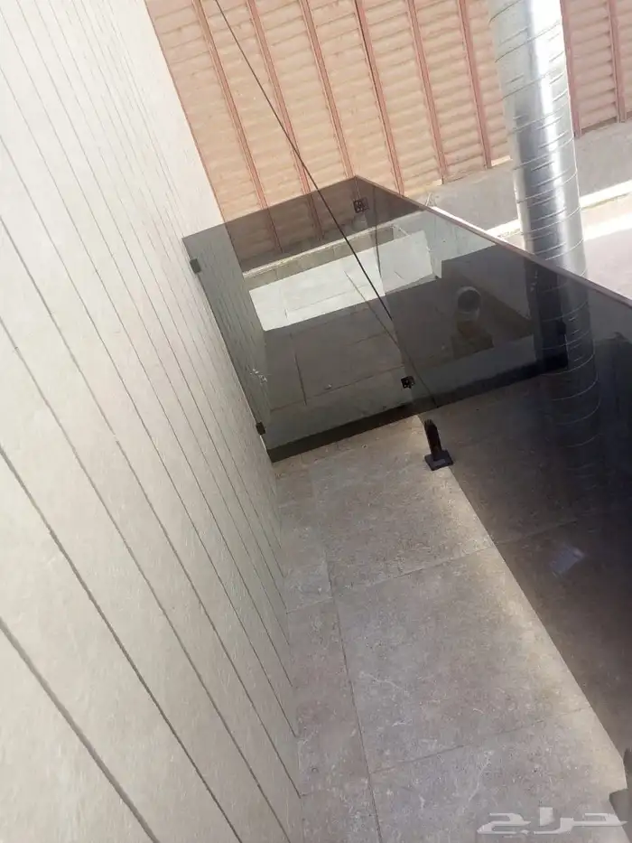 حاجز شور زجاج جرار طرابزين زجاج زجاج شاور سور زجاج 7