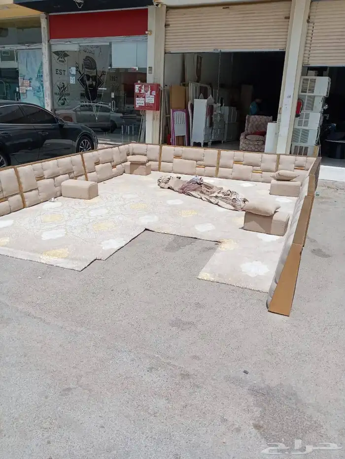 مجلس مخاد ضهر مقاس 4في 6 شبه الجديد 0