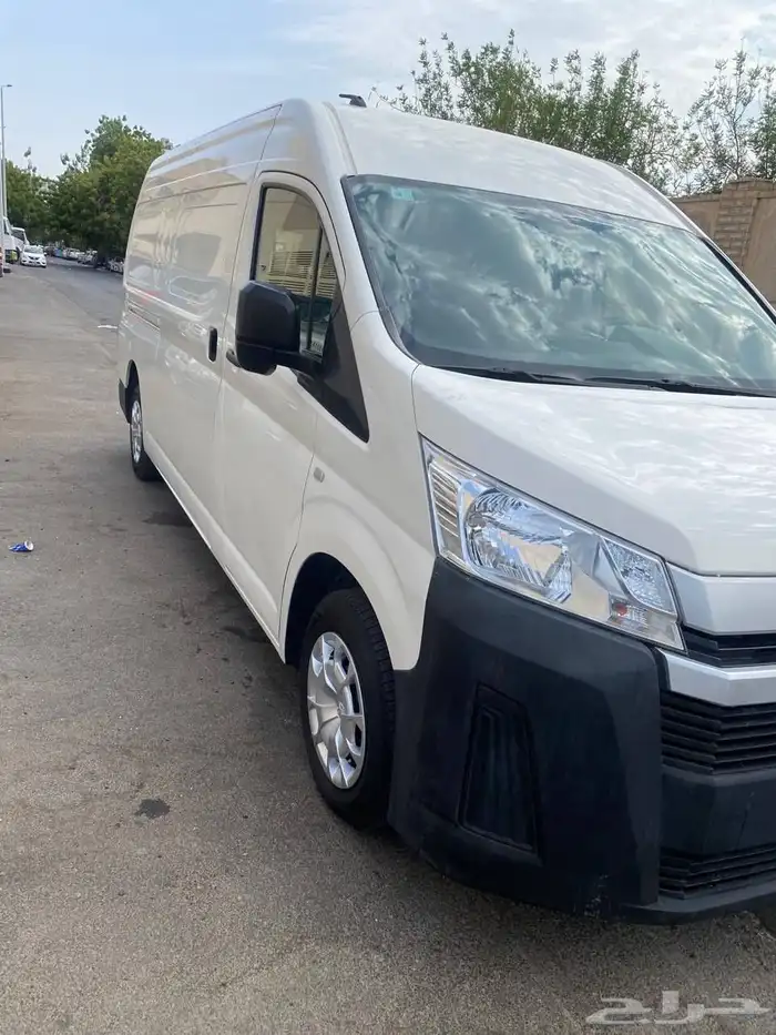 Toyota hiace باص بضاعة 4