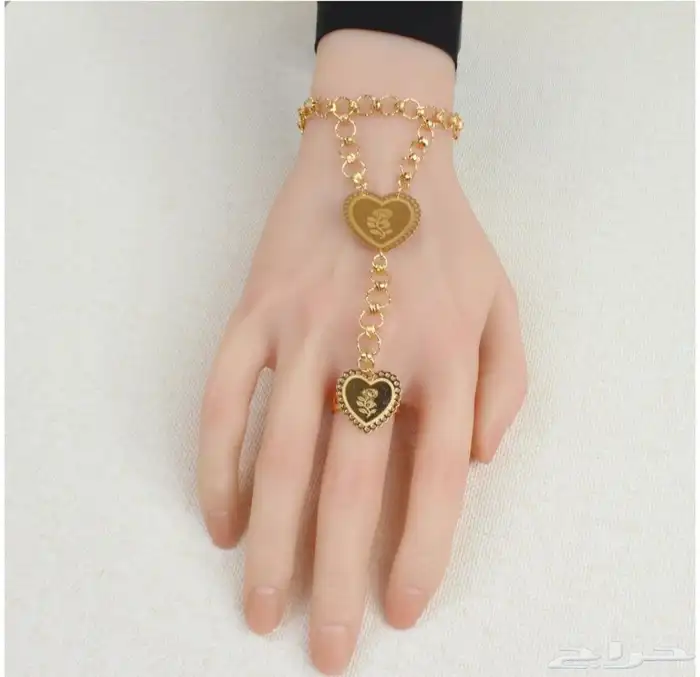 اكسسوارات مطلي بالذهب 0
