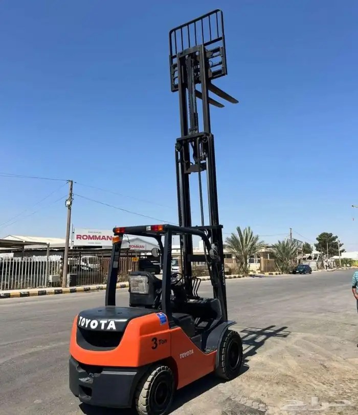 لتاجير الرافعات الشوكيه والكرينات والسطحات الونش والدينات ال 9