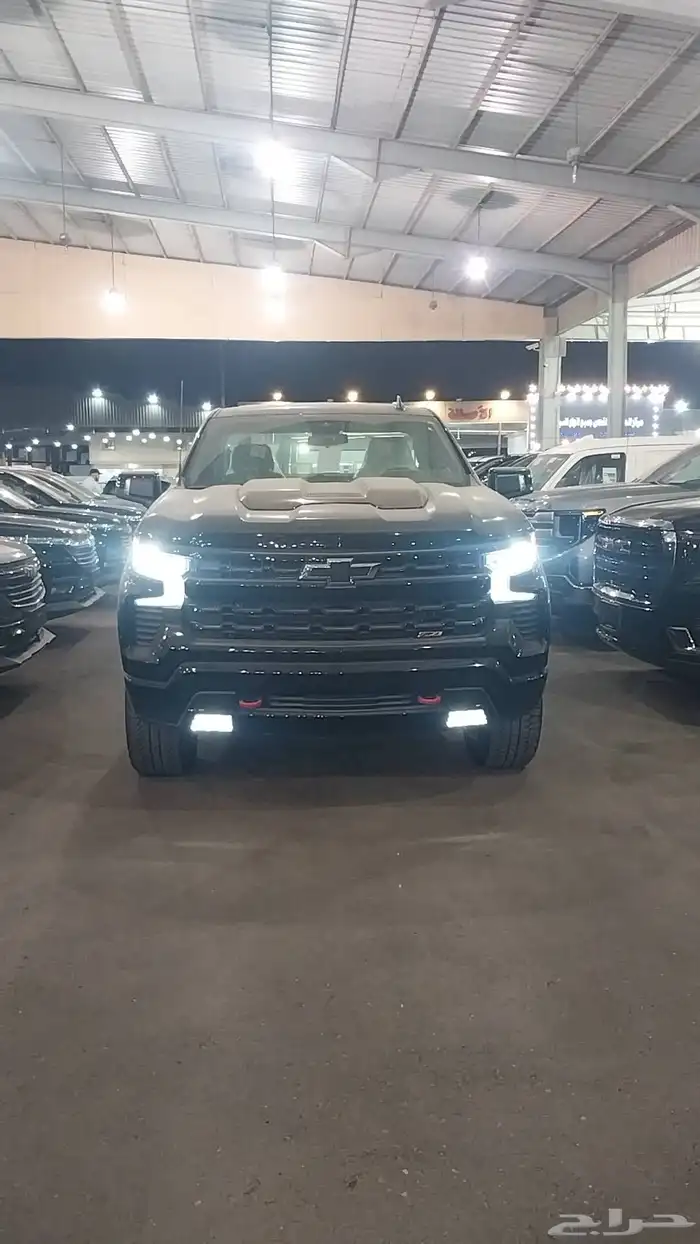 شفروليه سلفرادو Z71 LT بكب غمارتين 2025 0