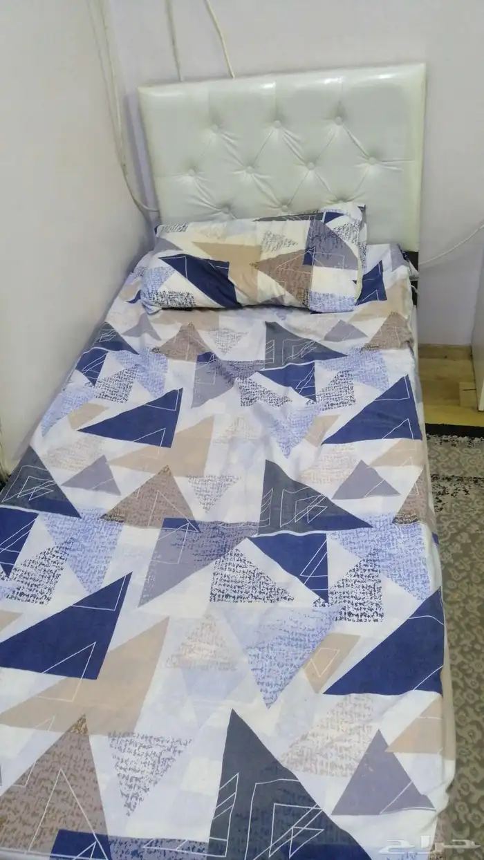 كنب صاله وسراير نفر دولاب للبيع 8
