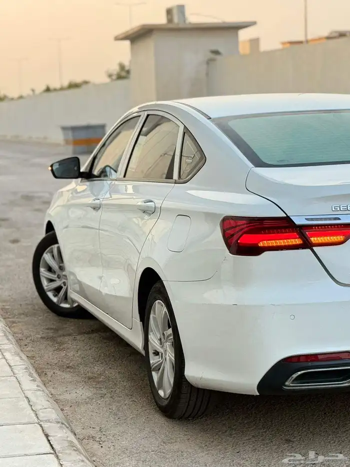 جيلي بنراي موديل 2022 للبيع للتواصل 4