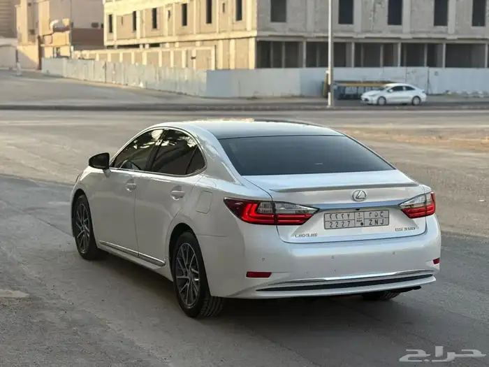 لكزس 2016 ES 350 فل كامل DD للبيع 4