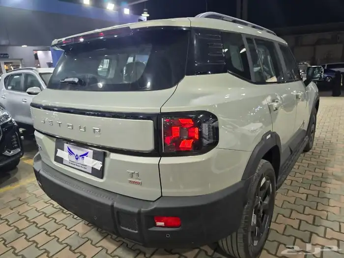 جيتور T1 لاكجري 2025 4