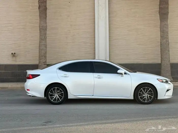 لكزس 2016 ES 350 فل كامل DD للبيع 3