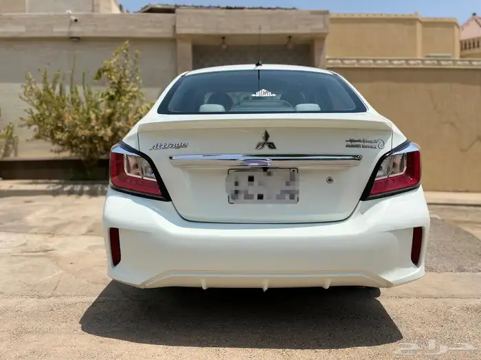 ميتسوبيشي أتراج بحاله الوكاله فل كامل 5