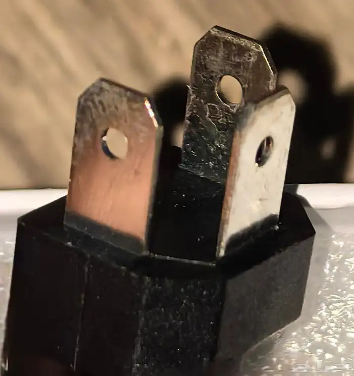 ليدات بعدسة (فيش H4) 0