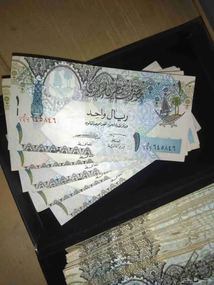 عملات قطرية قديمة 0