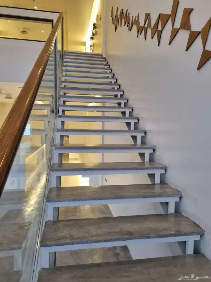 أعمال ارضيات توب كريت مايكروسمنت وتيرازو دهانات 1