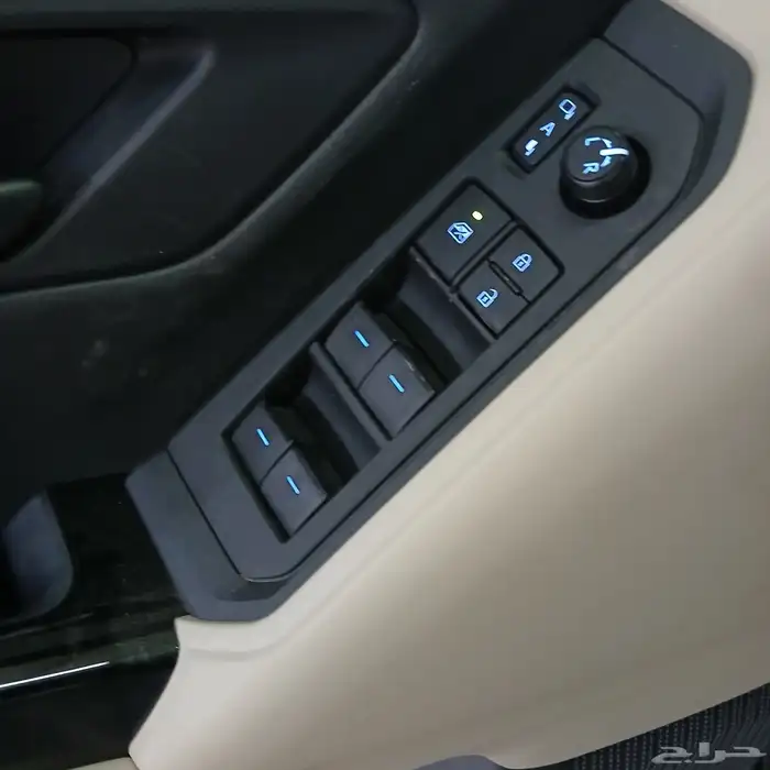 تويوتا GXR بنزين 2024_2 L عبداللطيف جميل 18