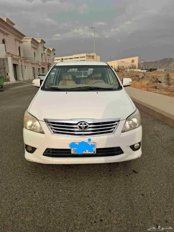 تويوتا اينوفا 2014 0