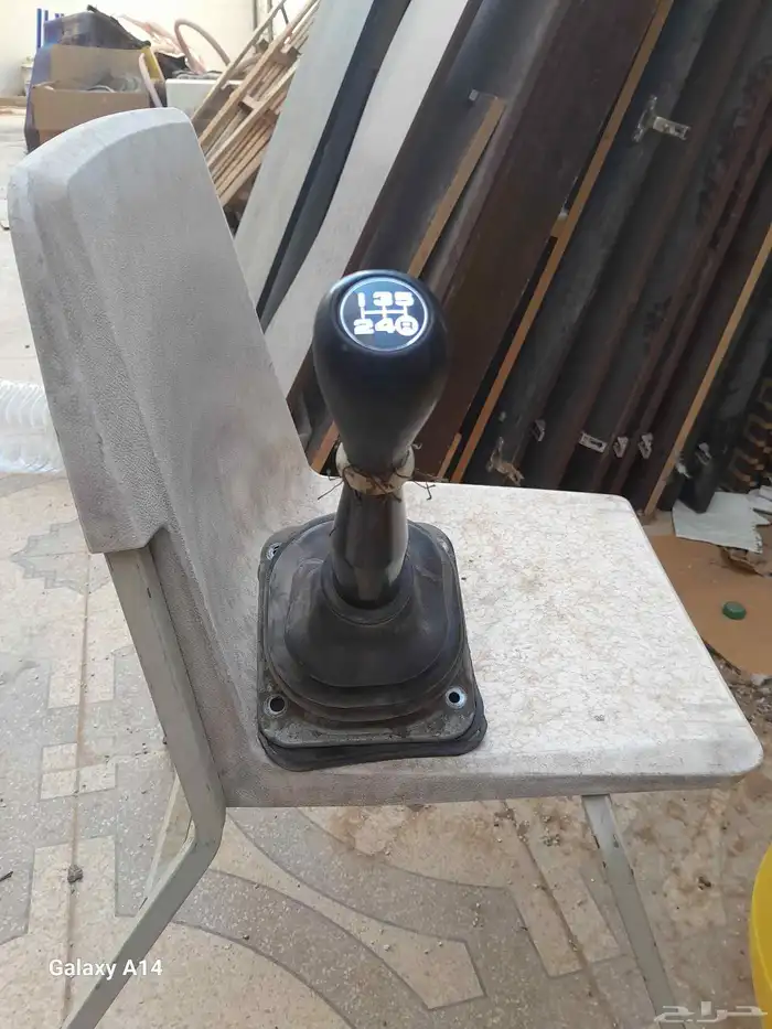 يوجد قطع مستعمل كراسيدا قراندي موديل 90 سلندر 6 1